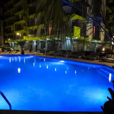 Sunset Double - Mamaia Nord Piscine & Center Langa Plaja Apartamento *