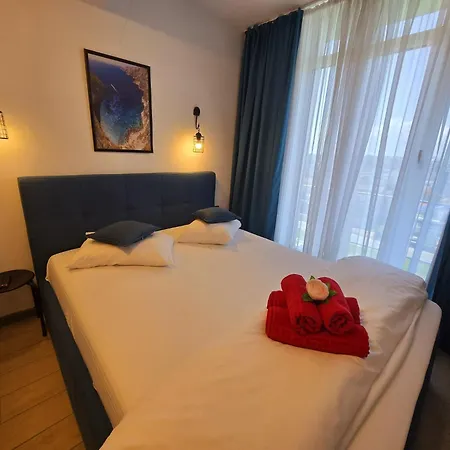 Sunset Double - Mamaia Nord Piscine & Center Langa Plaja Apartamento *